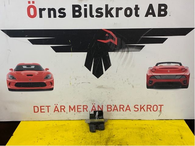 Lukkorunko takaluukku
