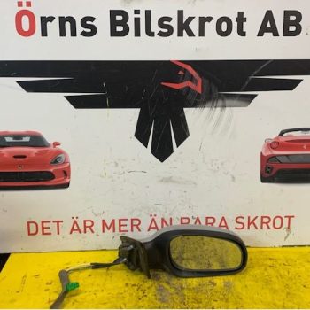 SPEGEL YTTRE HÖGER