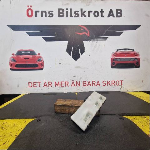 TAKALUUKUN OHJAUSYKSIKKÖ