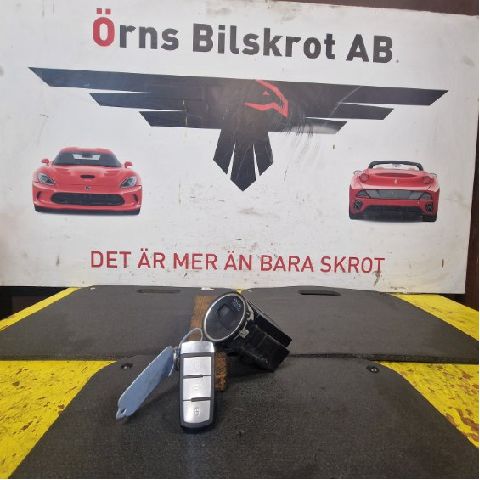 SÄHKÖINEN VAIHTEISTOLUKKO/SYTYTYSLUKKO