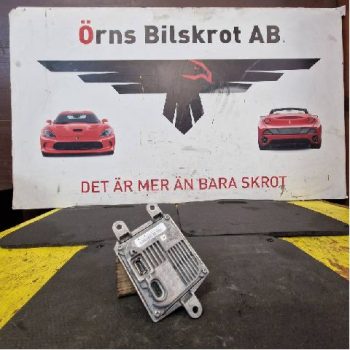 STYRENHET STRÅLKASTARE