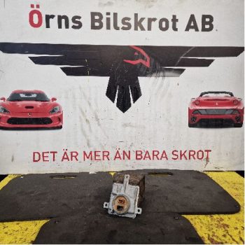 STYRENHET STRÅLKASTARE