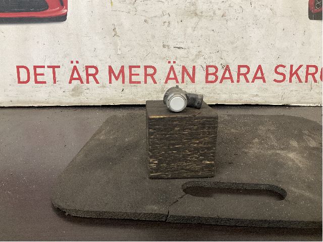 PARKKIOINTIAUTOMAATTI JA PERUUTUSANTURI