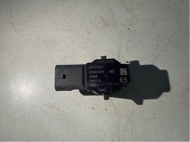 PARKKIOINTIAUTOMAATTI JA PERUUTUSANTURI